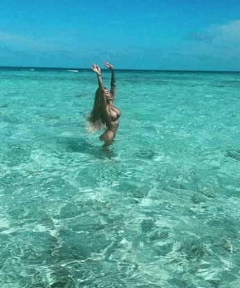 Анкета проститутки Ульяна - город Озрек, 25 лет, №1670